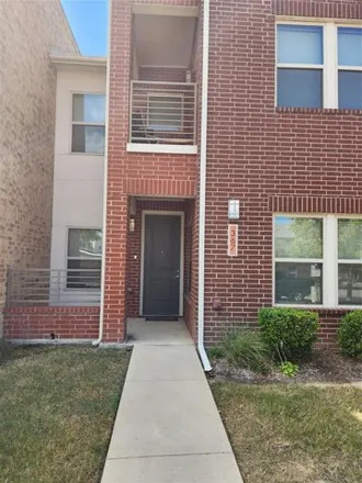 Rent this 3 bed townhouse on 476 Tonga Street in Dallas, TX 75203