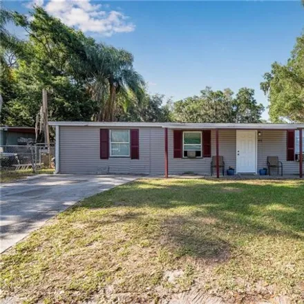 Buy this studio apartment on 43 Sunset Circle in Polk County, FL 33850