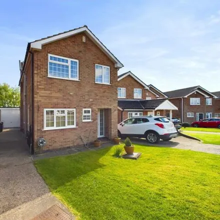 Buy this 4 bed house on Houldsworth Rise in Arnold, NG5 8HZ