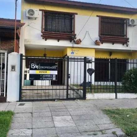 Buy this 3 bed house on 85 - 11 de Septiembre 6299 in Villa Godoy Cruz, José León Suárez