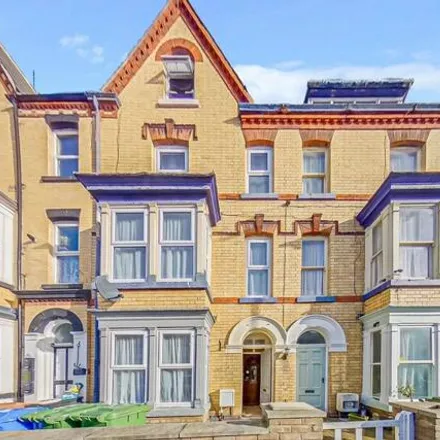 Rent this 1 bed house on 35 Windsor Crescent in Bridlington, YO15 3HX