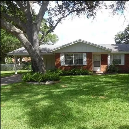 Rent this 4 bed house on 317 Sudduth Circle Northeast in Fort Walton Beach, FL 32548