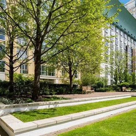 Rent this 2 bed apartment on One Westferry Circus in 1 Westferry Circus, Canary Wharf