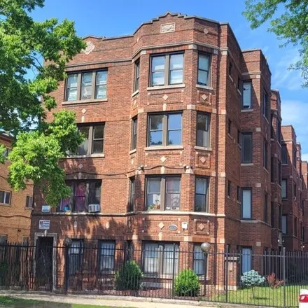 Buy this studio house on 6816-6824 South Perry Avenue in Chicago, IL 60621