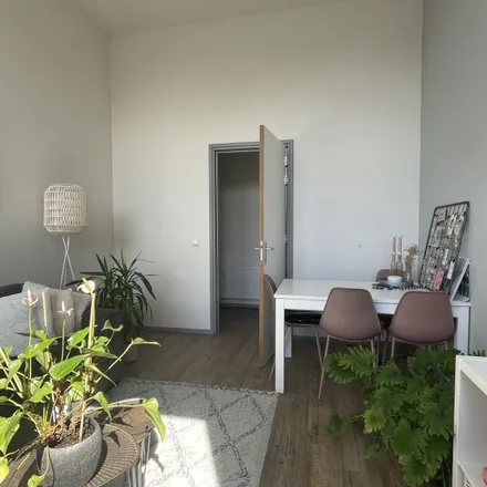 Rent this 2 bed apartment on Beurtvaartstraat 32 in 7311 MR Apeldoorn, Netherlands