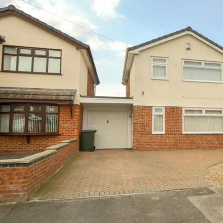 Buy this 3 bed house on Nantwich Road in Ellesmere Port, CH66 2SN