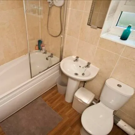 Rent this 5 bed house on Howden Gardens in Leeds, LS6 1SH