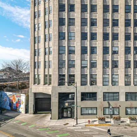 Image 2 - University Station, 1550 South Blue Island Avenue, Chicago, IL 60608, USA - Condo for sale