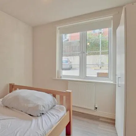 Image 5 - unnamed road, Sheffield, S6 2UJ, United Kingdom - Apartment for sale