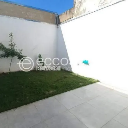 Rent this 3 bed house on Rua Aruã in Jardim Karaíba, Uberlândia - MG