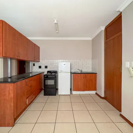 Image 9 - Hillcrest Boulevard II, 194 Lunnon Road, Hillcrest, Pretoria, 0083, South Africa - Apartment for rent