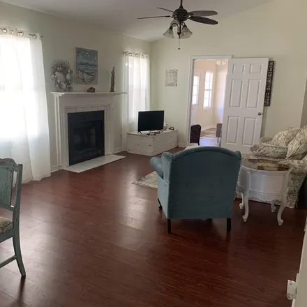 Image 7 - 7599 Southpointe Place, Ferry Pass, FL 32514, USA - House for sale