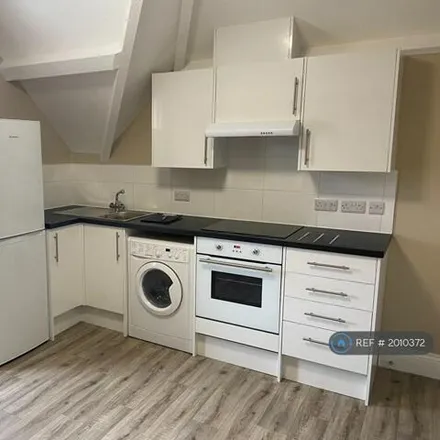 Rent this 3 bed apartment on 1 Walsingham Road in Bristol, BS6 5BU
