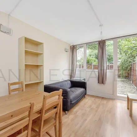 Rent this 4 bed apartment on Osmington House in Cobbett Street, Stockwell Park