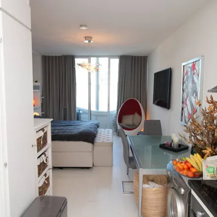 Rent this 1 bed apartment on Bos en Lommerplantsoen 67M in 1055 AA Amsterdam, Netherlands