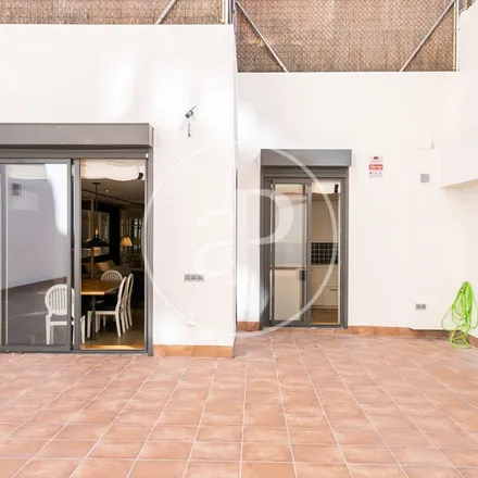 Rent this 3 bed apartment on Carrer de les Camèlies in 31, 08024 Barcelona