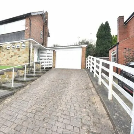 Buy this 3 bed house on Portage Avenue in Leeds, United Kingdom