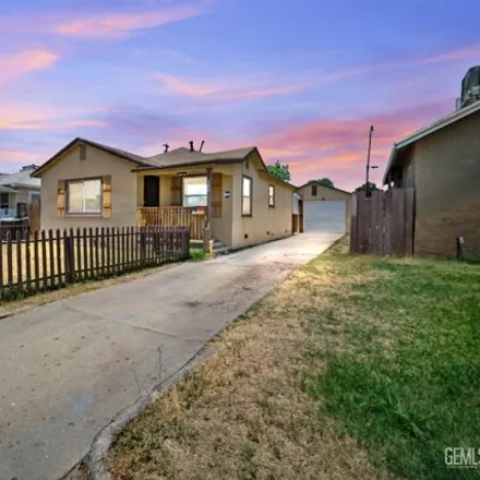 Image 1 - 420 Wilson Ave, Bakersfield, California, 93308 - House for sale