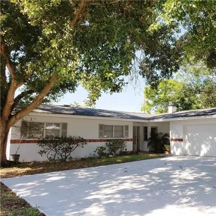 Rent this 3 bed house on 1550 Elizabeth Lane in Clearwater, FL 33755