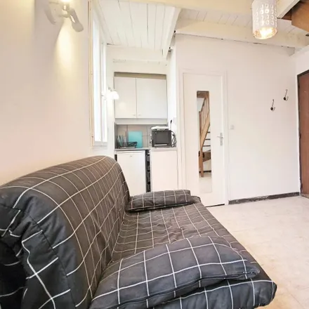 Rent this 1 bed apartment on 9 Rue de Lodi in 13006 6e Arrondissement, France