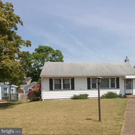 Buy this 2 bed house on 1089 Pine Street in Beverly, Burlington County