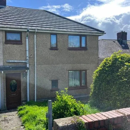 Buy this 3 bed duplex on Penyfan Road in Llanelli, SA15 1JR