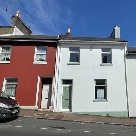 Rent this 4 bed townhouse on South Street in Torquay, TQ2 5AJ