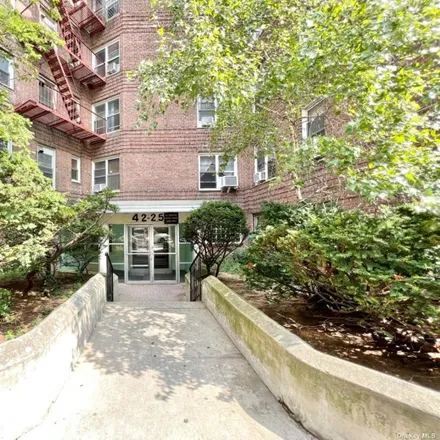 Buy this 1 bed condo on 42-25 80th Street in New York, NY 11373