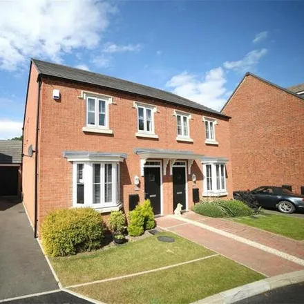 Buy this 3 bed duplex on Bufton Lane in Dawley, TF4 3FG