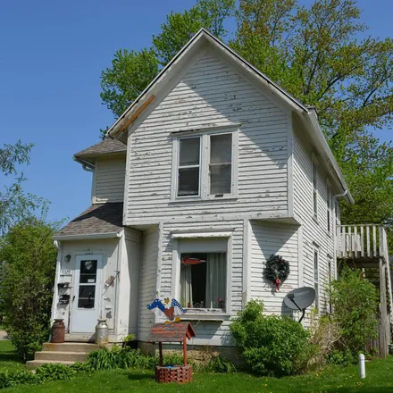 Buy this 3 bed duplex on 1320 Elizabeth Street in Janesville, WI 53548