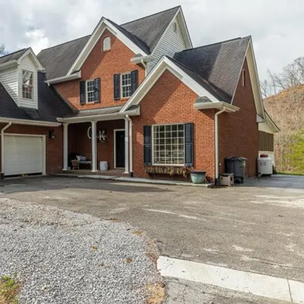 Image 3 - 561 Meadow Lark Street, Weber City, Scott County, VA 24290, USA - House for sale