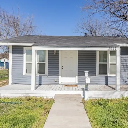 Rent this 2 bed house on 2927 W French Pl in San Antonio, Texas