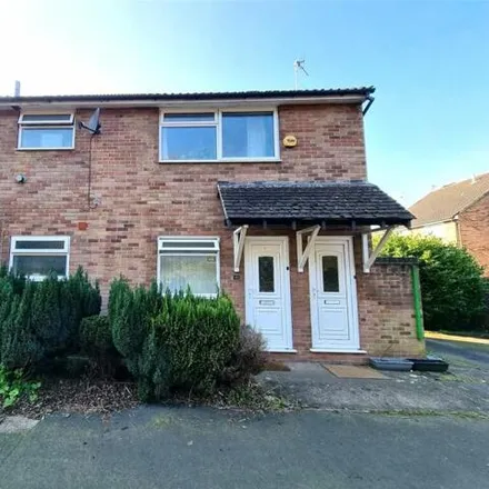Rent this 2 bed room on 11 Wye Gardens in Nottingham, NG7 5RX