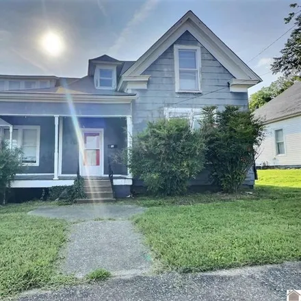 Buy this 5 bed house on 516 Olive Street in Murray, KY 42071