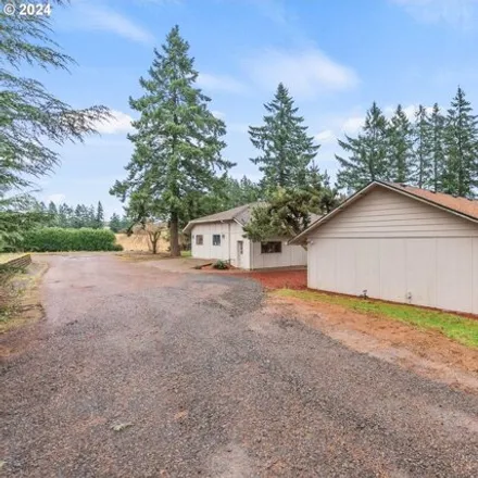 Image 2 - 17581 South Carus Road, Clackamas County, OR 97004, USA - House for sale