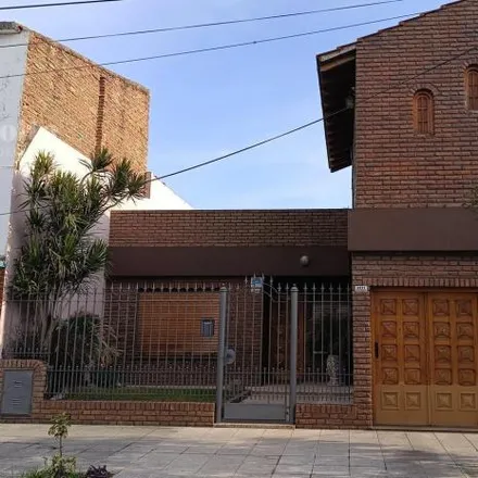 Buy this 3 bed house on Catamarca 2977 in 1824 Lanús Oeste, Argentina