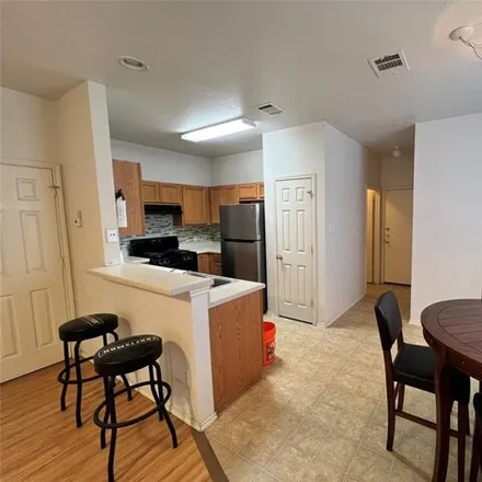 Image 4 - 13812 Harris Ridge Boulevard, Austin, TX 78764, USA - Apartment for rent