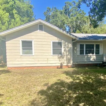 Rent this 3 bed house on 339 Brooks Street Southeast in Fort Walton Beach, FL 32548