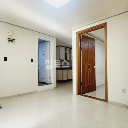 Image 6 - 서울특별시 송파구 송파동 109-7 - Apartment for rent