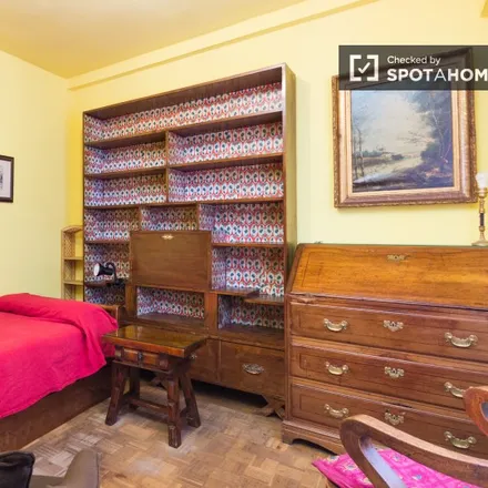 Rent this 4 bed room on Madrid in Calle de Maldonado, 22 B