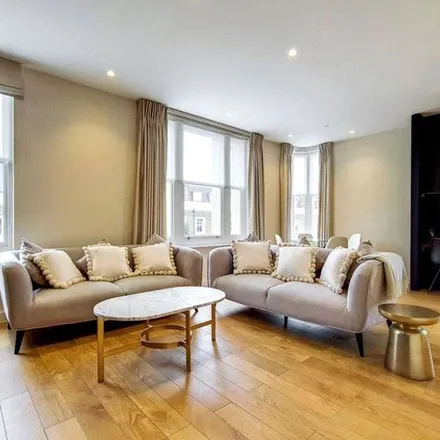Rent this 2 bed apartment on 619 King's Road in London, SW6 2EB