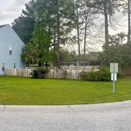 Image 3 - 466 Dolphin Drive, Marlin Estates, Summerville, SC 29485, USA - House for sale