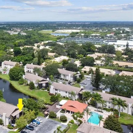 Buy this 2 bed condo on 3445 59th Avenue West in Manatee County, FL 34210