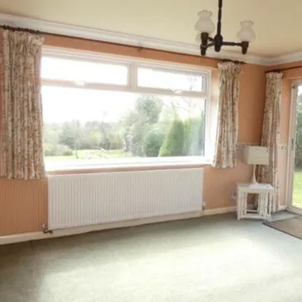 Image 4 - The View, Leeds, LS17 7NF, United Kingdom - House for sale