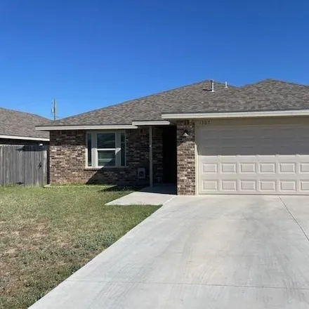 Rent this 4 bed house on unnamed road in Midland, TX 79705