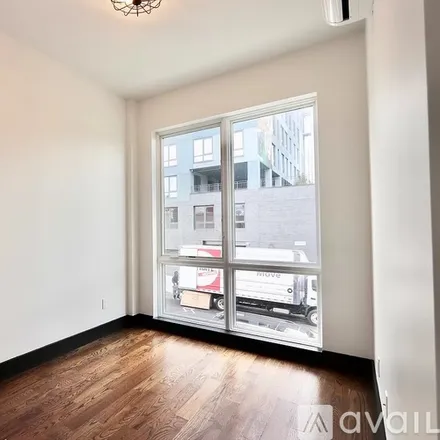 Image 4 - 340 Irving Ave, Unit 2A - Apartment for rent