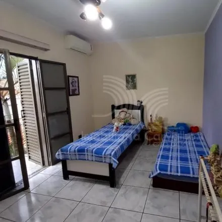 Buy this 3 bed house on Rua Benedito da Costa Machado in Jardim Conceição, Santa Bárbara d'Oeste - SP