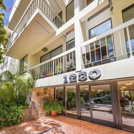 Buy this 1 bed condo on 1224 North Sweetzer Avenue in West Hollywood, CA 90069