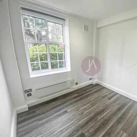Image 2 - Mortimer Court, Abbey Road, London, NW8 9AB, United Kingdom - Apartment for rent