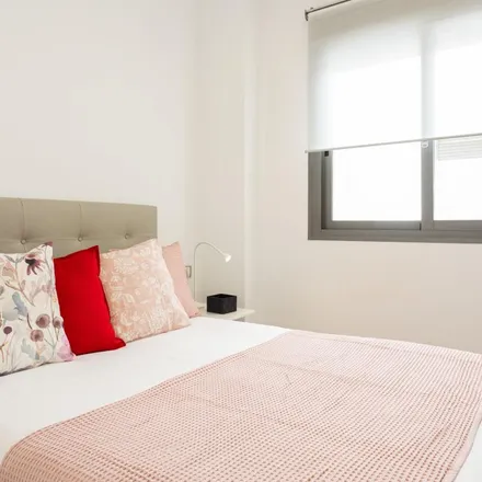 Rent this 1 bed apartment on Calle Dos Aceras in 42, 29012 Málaga